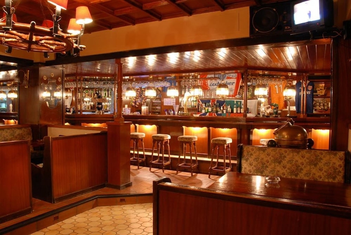 Imagen del bar/restaurante del Hotel Samba. Foto 6