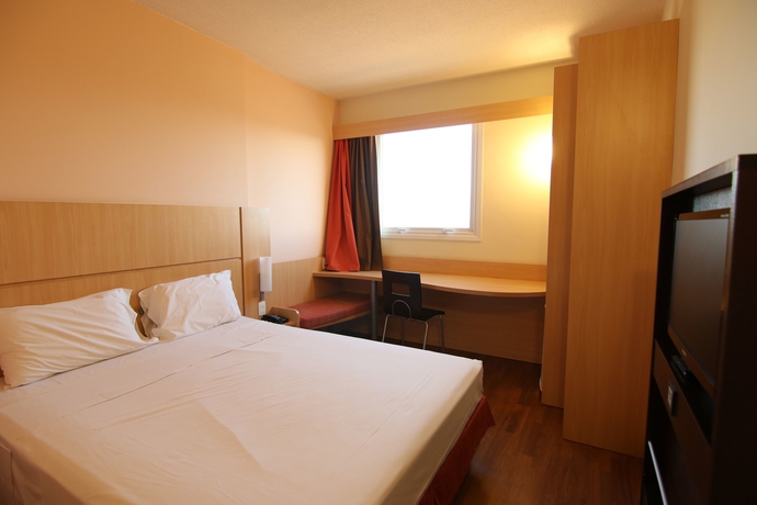 Imagen de la habitación del Hotel Samba Itabora&iacute;. Foto 10