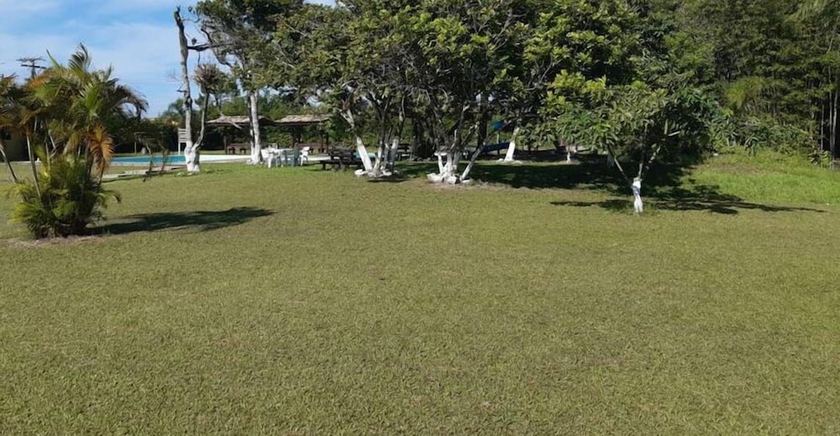 Imagen de los interiores del Hotel Sambur&aacute; Chalets. Foto 14