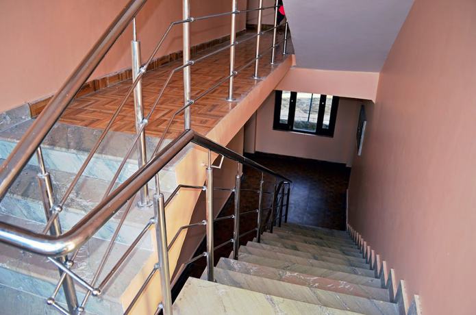 Imagen de los interiores del Hotel Sambyal Wings. Foto 18