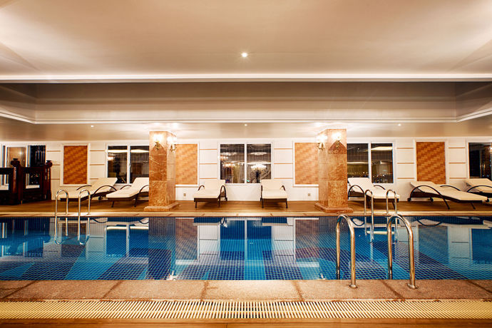 Imagen de la piscina del Hotel Samdi. Foto 16