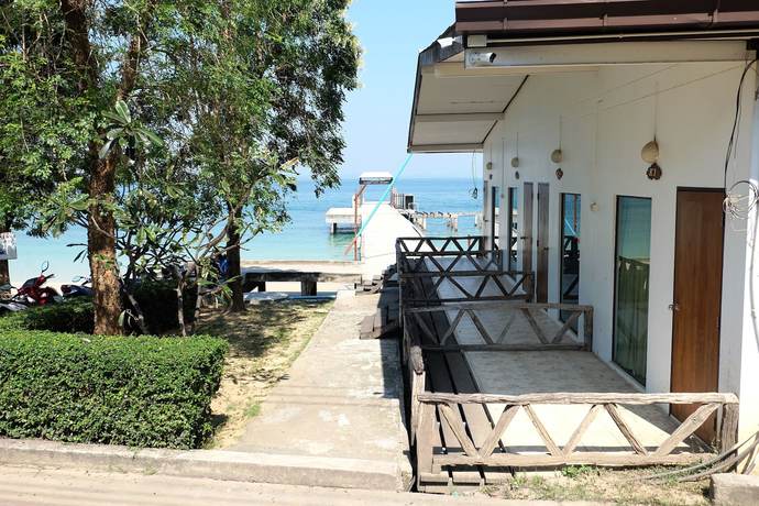 Imagen de la habitación del Hotel Samed Cliff Resort. Foto 9