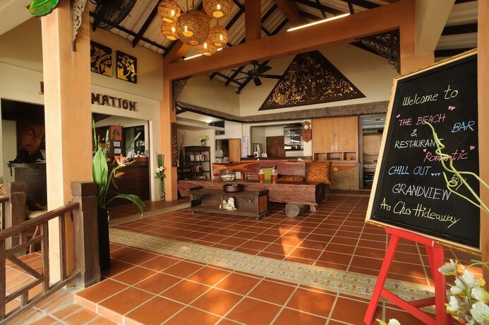 Imagen de los interiores del Hotel Samed Tropical Resort. Foto 28