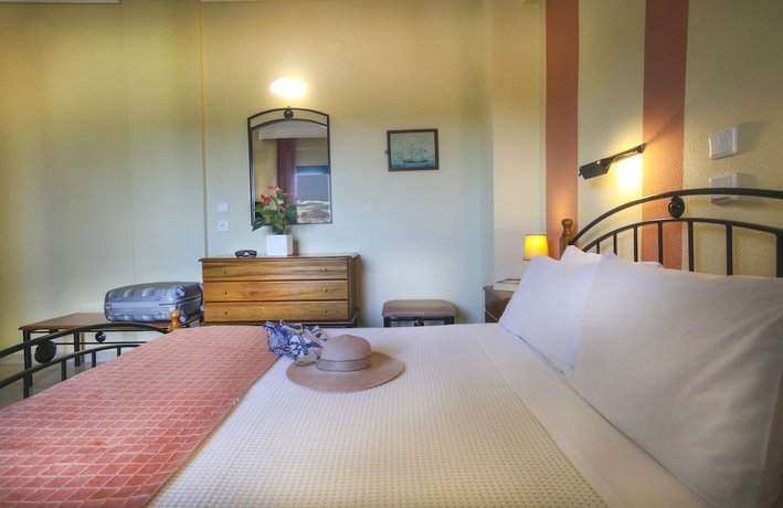 Imagen de la habitación del Hotel Samel. Foto 7