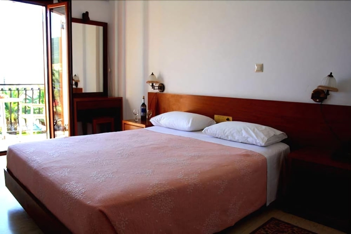 Imagen de la habitación del Hotel Sami Beach. Foto 6