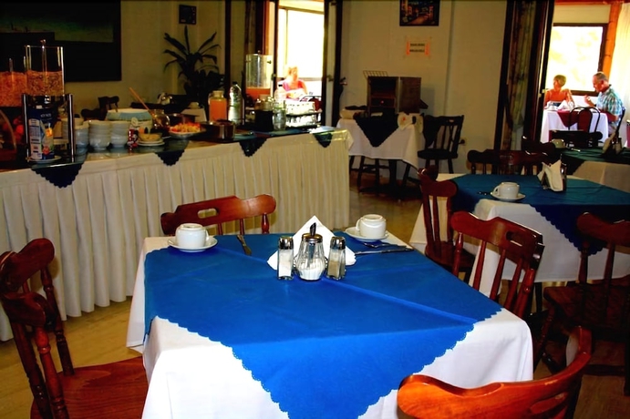 Imagen del bar/restaurante del Hotel Sami Beach. Foto 3