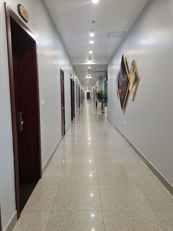 Imagen de los interiores del Hotel Sami Court Airport Abuja. Foto 16