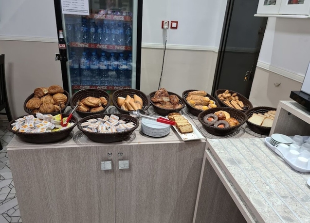 Imagen del bar/restaurante del Hotel Samir, Alger Centro. Foto 3