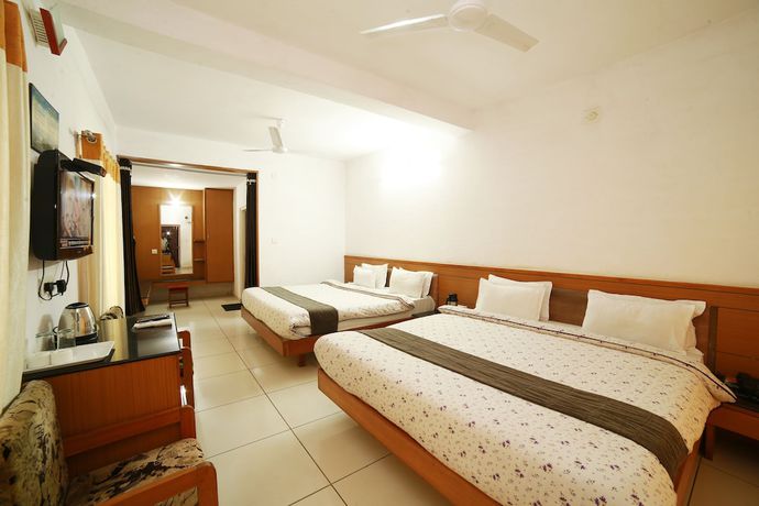 Imagen de la habitación del Hotel Samiralok. Foto 8