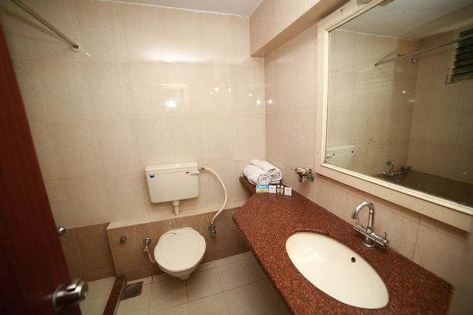 Imagen de la habitación del Hotel Samiralok. Foto 10