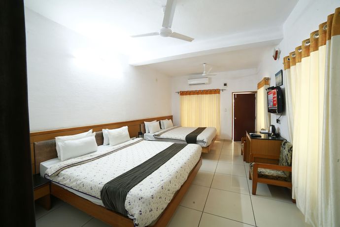 Imagen de la habitación del Hotel Samiralok. Foto 13