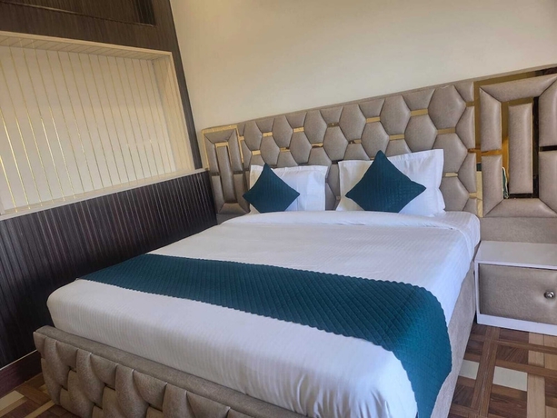 Imagen de la habitación del Hotel Samlaun. Foto 3