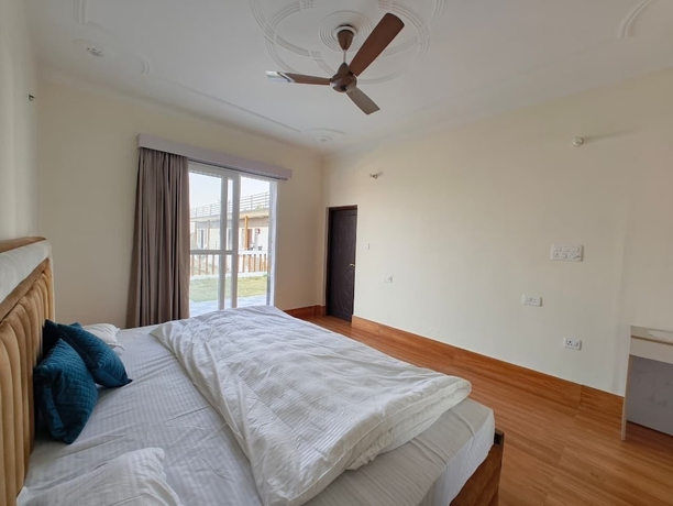Imagen de la habitación del Hotel Samlaun. Foto 4