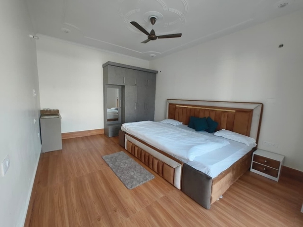 Imagen de la habitación del Hotel Samlaun. Foto 5