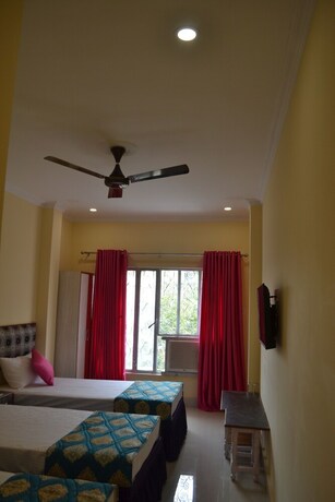 Imagen de la habitación del Hotel Samman. Foto 26