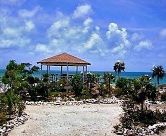Imagen de los exteriores del Hotel Sammy T's Beach Resort. Foto 10