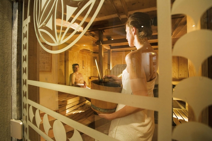 Imagen de la piscina del Hotel Samnaunerhof Vital-hotel. Foto 15