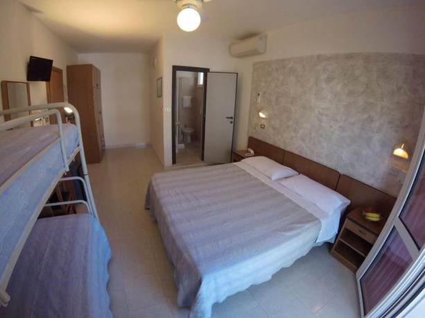 Imagen de la habitación del Hotel Samoa. Foto 17