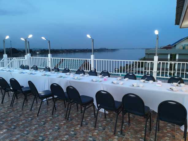 Imagen del bar/restaurante del Hotel Samoar Riverside. Foto 5