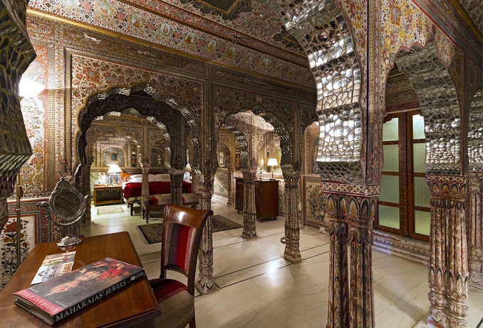 Imagen de la habitación del Hotel Samode Haveli. Foto 15