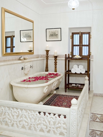 Imagen de la habitación del Hotel Samode Palace. Foto 11