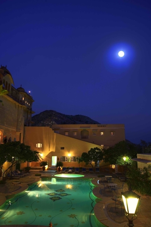 Imagen de la piscina del Hotel Samode Palace. Foto 16