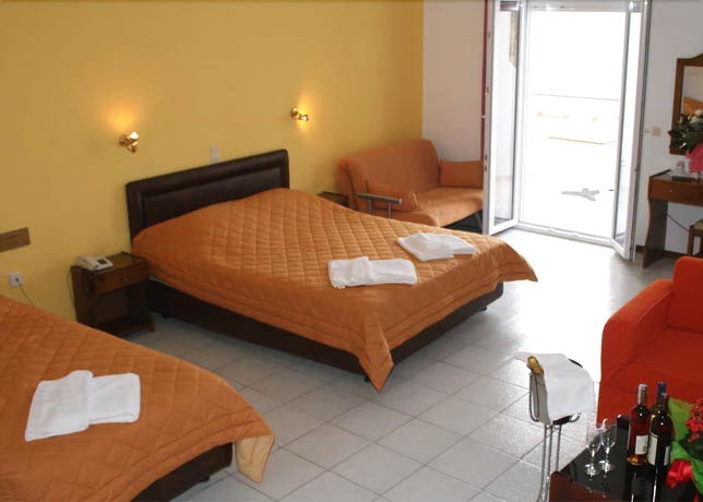 Imagen de la habitación del Hotel Samos Bay. Foto 7