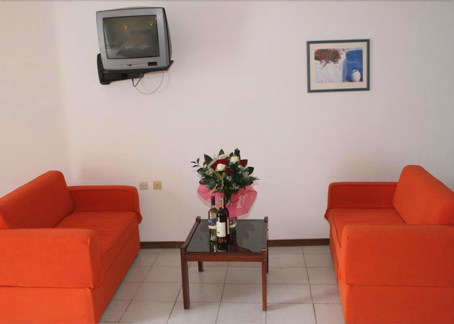 Imagen de la habitación del Hotel Samos Bay. Foto 14