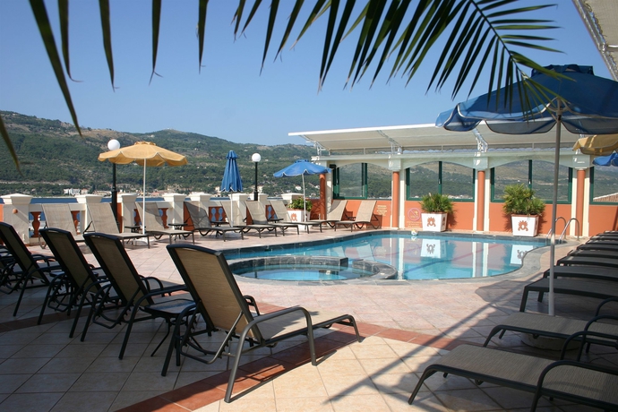 Imagen de la piscina del Hotel Samos, Municipal Unit of Vathy. Foto 9