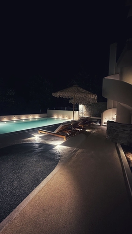 Imagen de la piscina del Hotel Samothraki Kaviri Boutique Residence. Foto 15