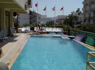 Imagen de la piscina del Hotel Samoy. Foto 3