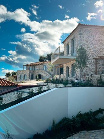 Imagen general del Hotel Sampatiki Suites - 4 Star Seaview Luxury Suites With Breakfast And Spa. Foto 6