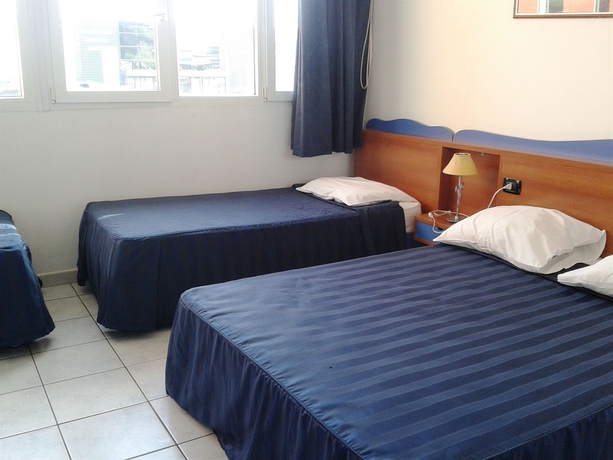 Imagen de la habitación del Hotel Sampiero. Foto 7
