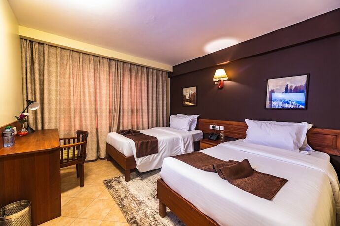 Imagen de la habitación del Hotel Samra. Foto 17