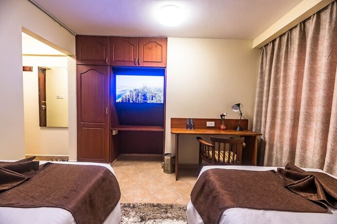 Imagen de la habitación del Hotel Samra. Foto 19