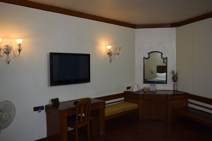 Imagen de la habitación del Hotel Samrat. Foto 11