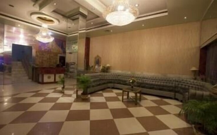 Imagen de los interiores del Hotel Samrat International, Patna. Foto 12