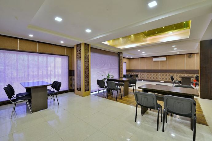 Imagen del bar/restaurante del Hotel Samrat, Jabalpur. Foto 2