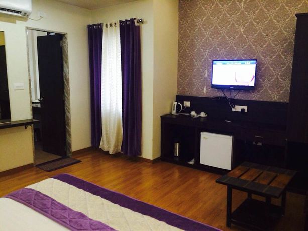 Imagen de la habitación del Hotel Samrat, Jabalpur. Foto 8