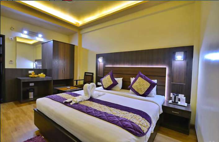 Imagen de la habitación del Hotel Samrat, Jabalpur. Foto 15