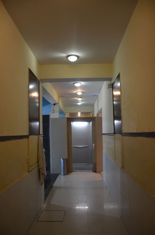 Imagen de los interiores del Hotel Samrat Kaushambi. Foto 18