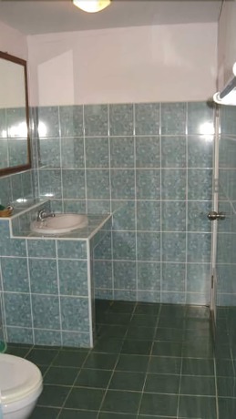 Imagen de la habitación del Hotel Samroiyod Holiday Resort. Foto 3