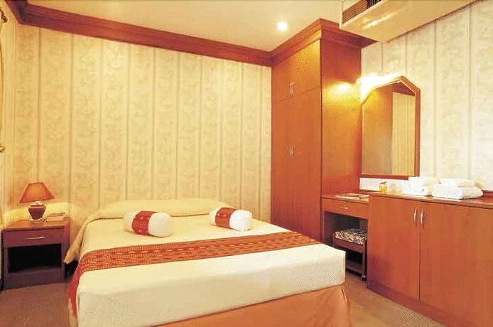 Imagen de la habitación del Hotel Samroiyod Holiday Resort. Foto 5