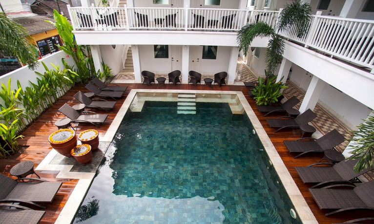 Imagen de la piscina del Hotel Samsara Inn. Foto 14