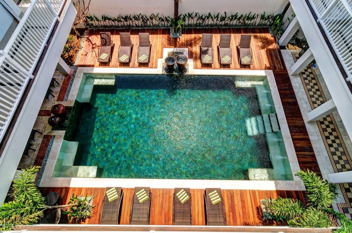 Imagen de la piscina del Hotel Samsara Inn. Foto 15