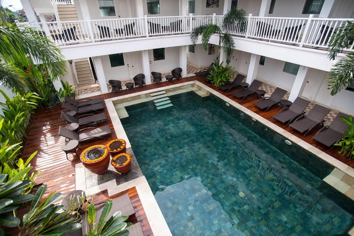 Imagen de la piscina del Hotel Samsara Inn. Foto 16