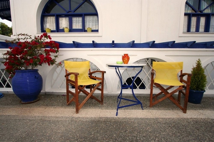 Imagen de los exteriores del Hotel Samson's Village. Foto 10