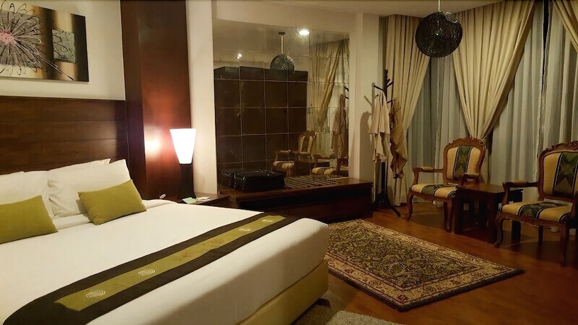 Imagen de la habitación del Hotel Samsuria Beach Resort and Residence. Foto 8