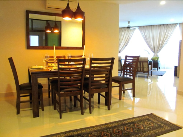 Imagen de la habitación del Hotel Samsuria Beach Resort and Residence. Foto 16