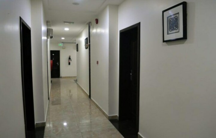 Imagen de los interiores del Hotel Samsy And Suites Benin City. Foto 29